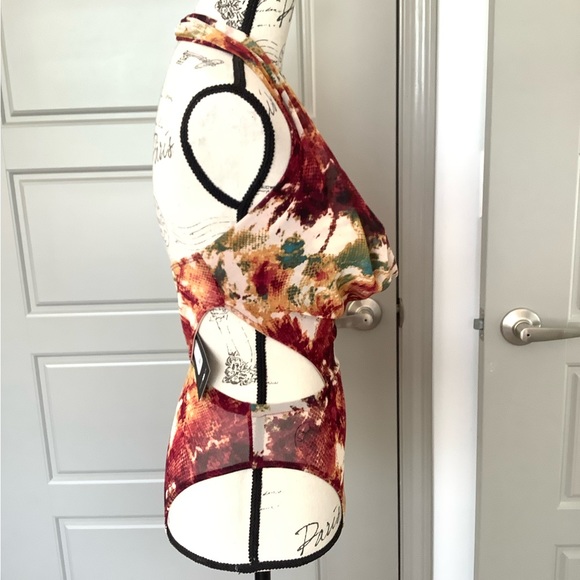 ♠️ Halter Style Bodysuit ♠️ - Picture 2 of 10